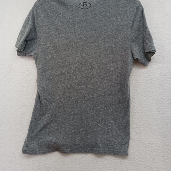 Under Armour Loose Gray Wisconsin Badgers Tee Shirt Men’s Size Medium - Picture 9 of 9